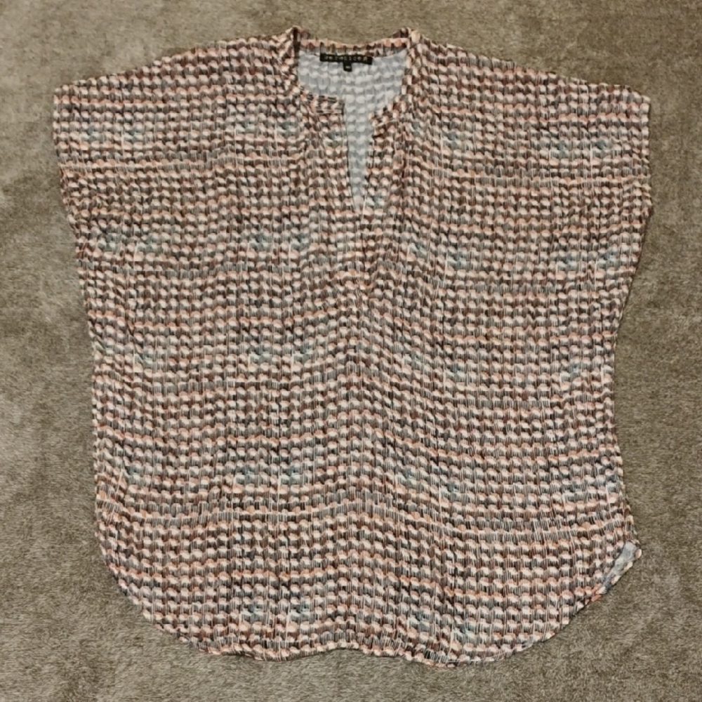 Berenice Geometric Popover Oversize Top